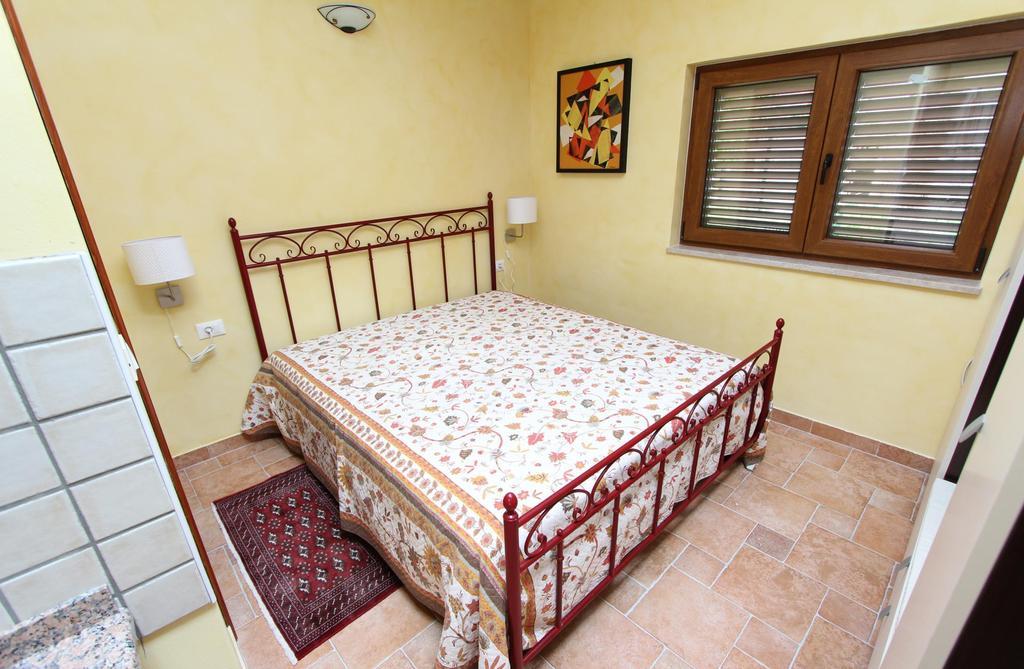 Apartments Casa Menis โรวีน ห้อง รูปภาพ